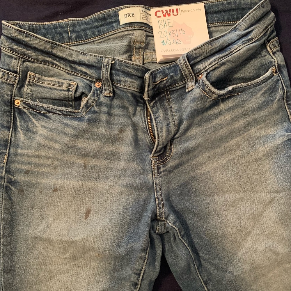 BKE, small stains, price reflects.
